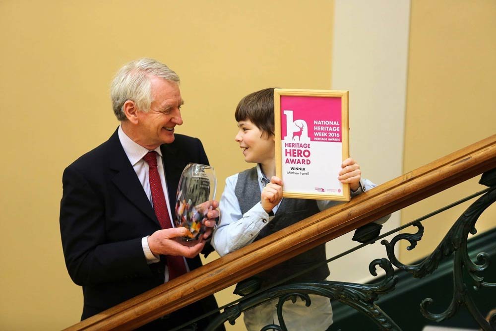 Irish Heritage Hero Matt Farell with his grandson after receiving his award 2016
